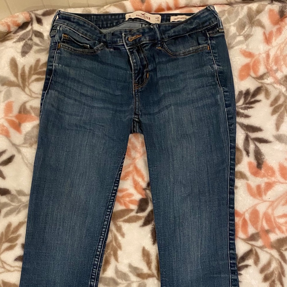 Hollister Dark wash skinny jeans
